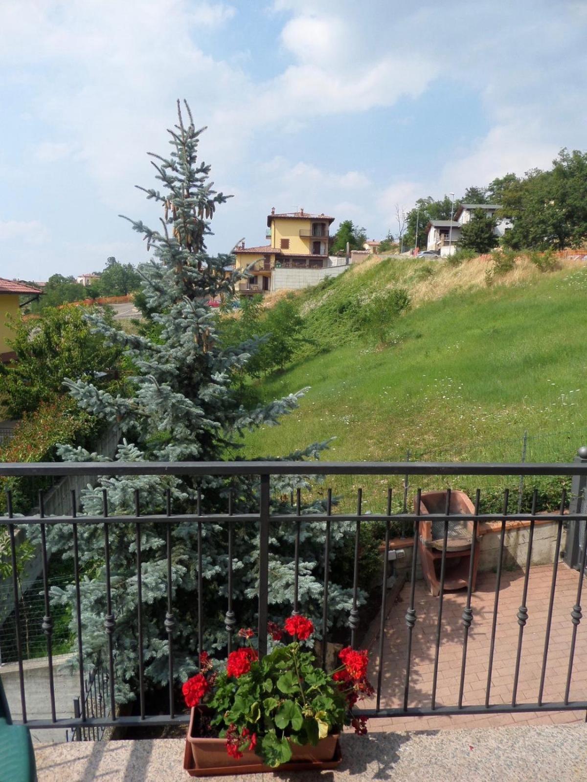 La Locanna Hotel Serramazzoni Exterior photo